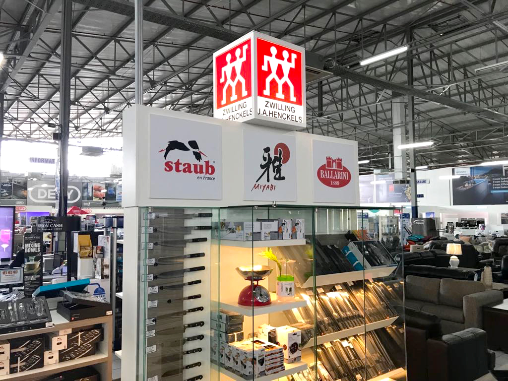 Shop Fitting - Staub Stand